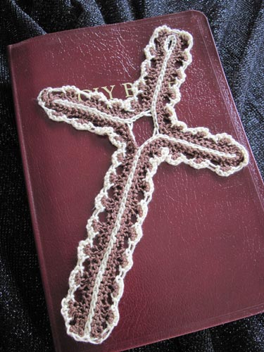 2-color Lace Cross