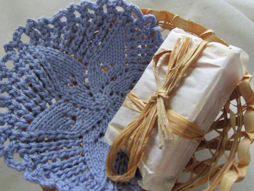 Free patterns for knitted lace doilies