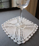beverage coaster with petit scallop edging