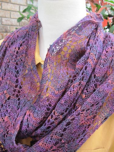 The Everlasting Infinity Scarf - Free Pattern - Through The Loop