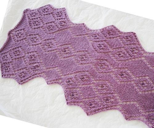 Links of Diamonds Scarf