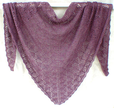 TRIANGLE LACE SHAWL Knit.1 Magazine F
all/Winter 2008 #10