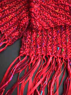 Troika Scarf - red